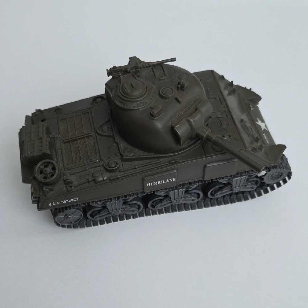WWII Military Tank - New-Ray Toys M4 Sherman model named Hurricane